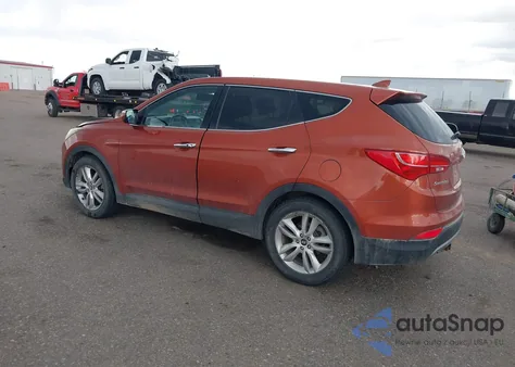 2013 Hyundai Santa Fe Sport 2.0T z USA, uszkodzony, nr VIN 5XYZWDLA0DG044291